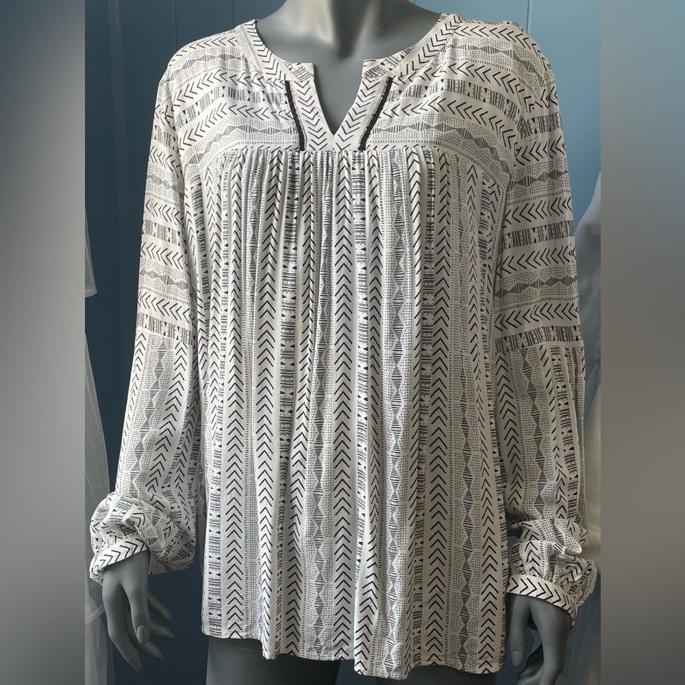Loft L Blouse Black and White